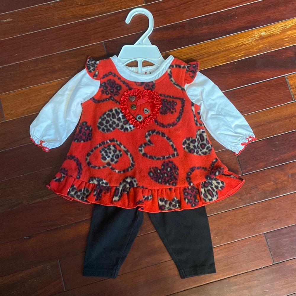 Youngland 2 piece set 3-6 months